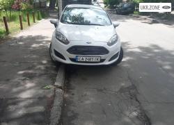 Седан Ford Fiesta VI (Mk6) Рестайлинг 2015 в Ирпени