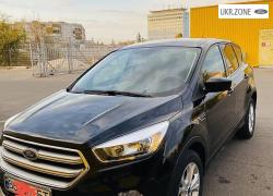Внедорожник 5 дверей Ford Escape III Рестайлинг 2016 в Днепре