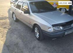 Седан Ford Sierra I Рестайлинг 1990 в Корце