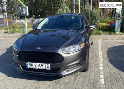 Ford Fusion 2015 у Львові