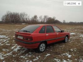 Хетчбек 5 дверей Renault 21 I 1992 у Краснокутську