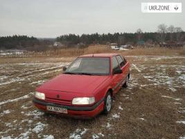 Хетчбек 5 дверей Renault 21 I 1992 у Краснокутську