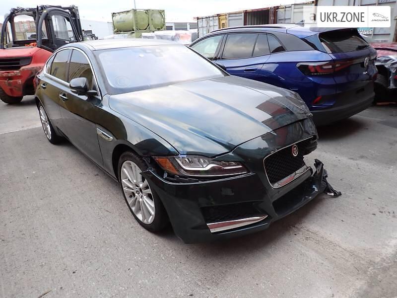 Jaguar XF антихром