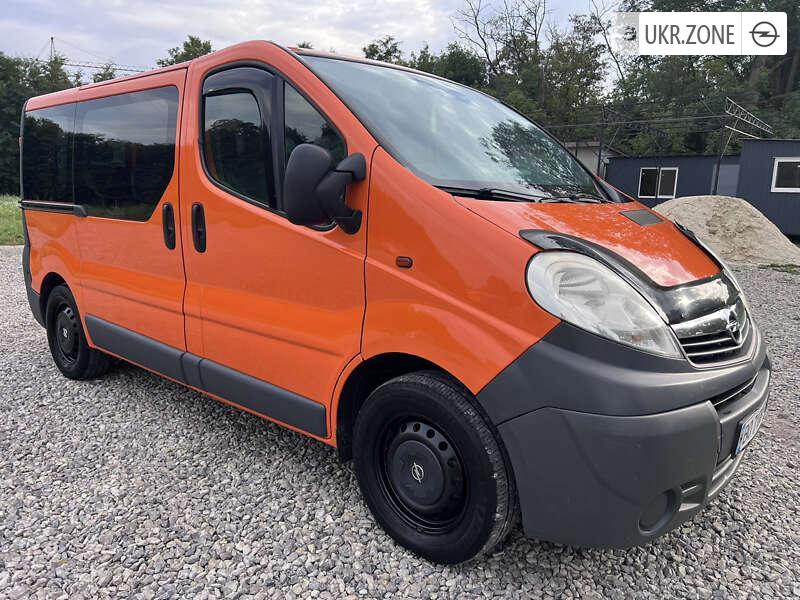 Opel Vivaro 2008 чёрный